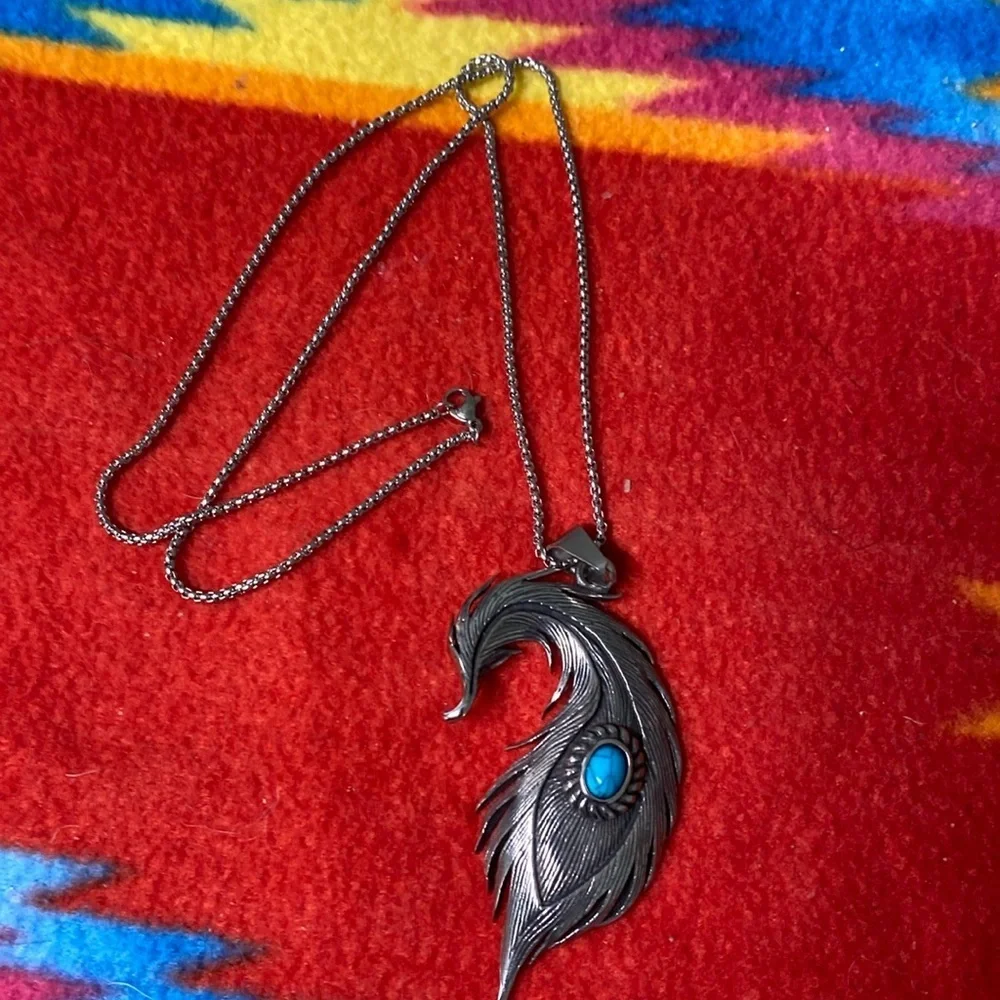Native Feather Turquoise Stone Pendant Necklace